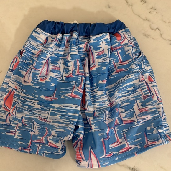 Abbie & Evie swim trunks “lilly Pulitzer inspired” size 5 - Picture 6 of 7